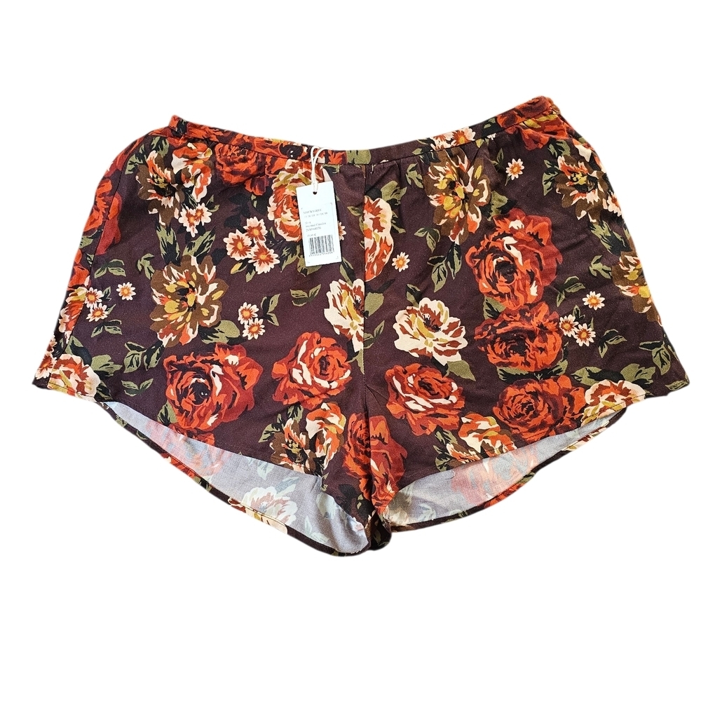 Yse Floral High-Waist Shorts in Brown and Rust
